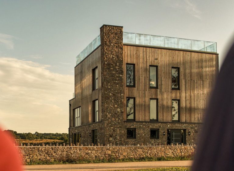 The Villa, Cookswood