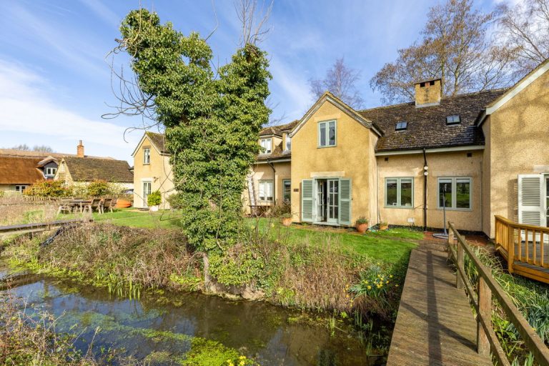 Mill Village 17, The Lower Mill Estate